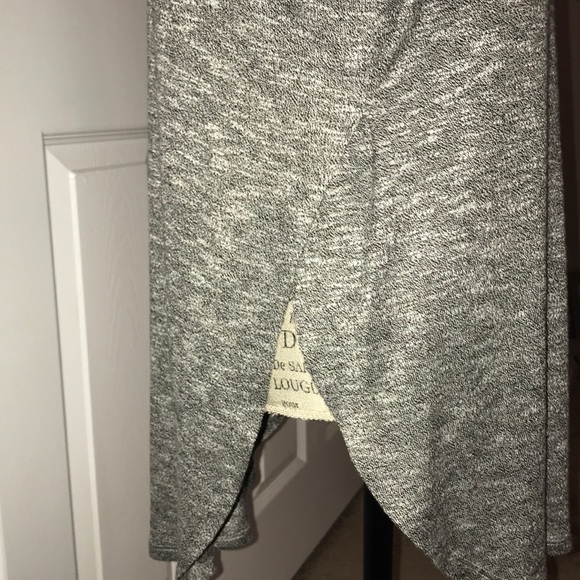 Loose Fit T Shirt ❤️ - Picture 2 of 2